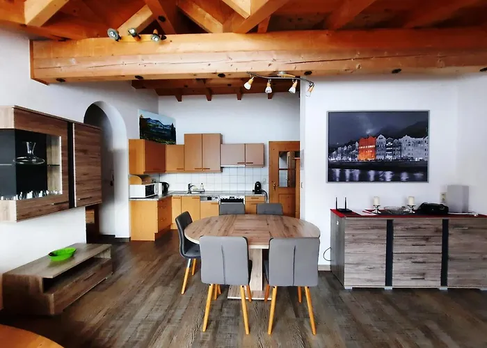 Apartment Lora Fuegen