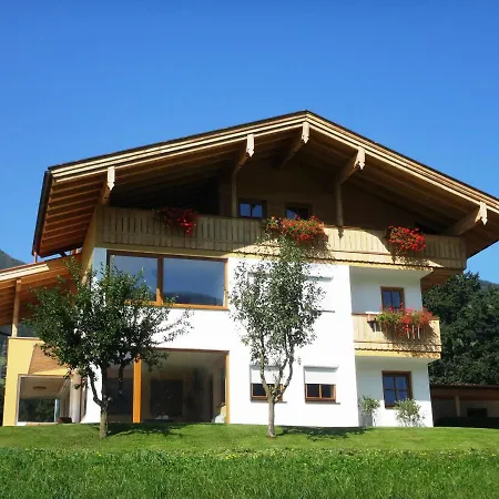 Апартаменты Lora *