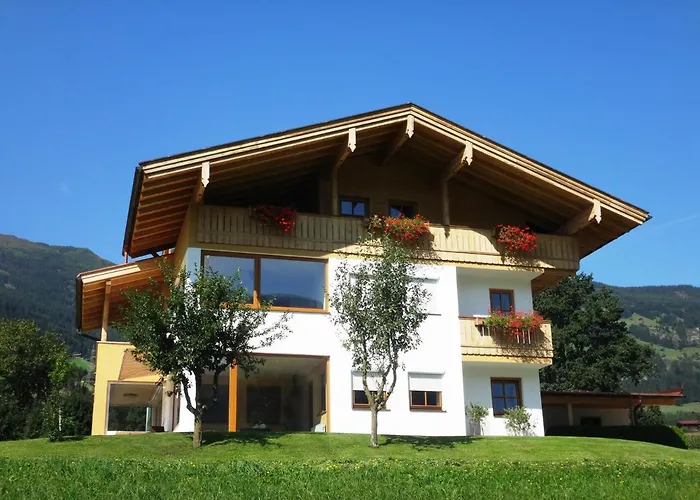 Апартаменты Lora *